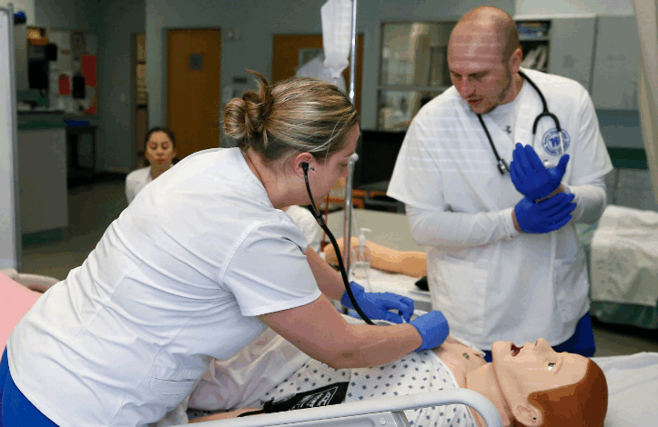 أفضل تطبيق للنجاح في اختبار التمريض من المحاولة الأولى