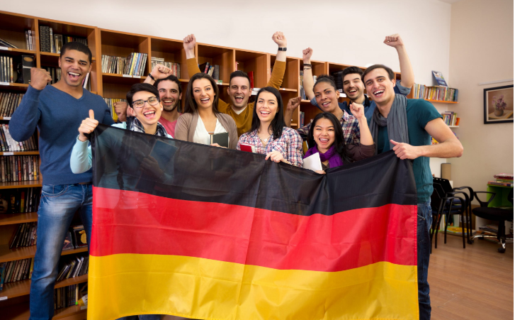 أهم تطبيق للدراسة والإقامة في ألمانيا