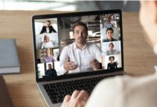 المدرب الذكي لإتقان المحادثة باللغة الإنجليزية