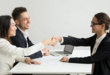 أهم تطبيق للنجاح في مقابلات العمل