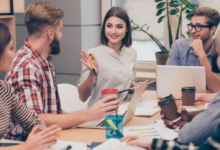 تطبيق لتعلم محادثات إنجليزية مترجمة بالصوت