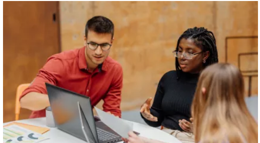 أفضل تطبيق لإتقان اللغة الإنجليزية للأعمال